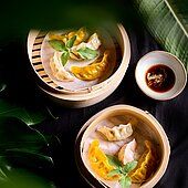 🌿🍣 Tauchen Sie ein in die kulinarische Vielfalt Südostasiens im BOOM BOOM Restaurant! Feinste Noten von Zitronengras,...
